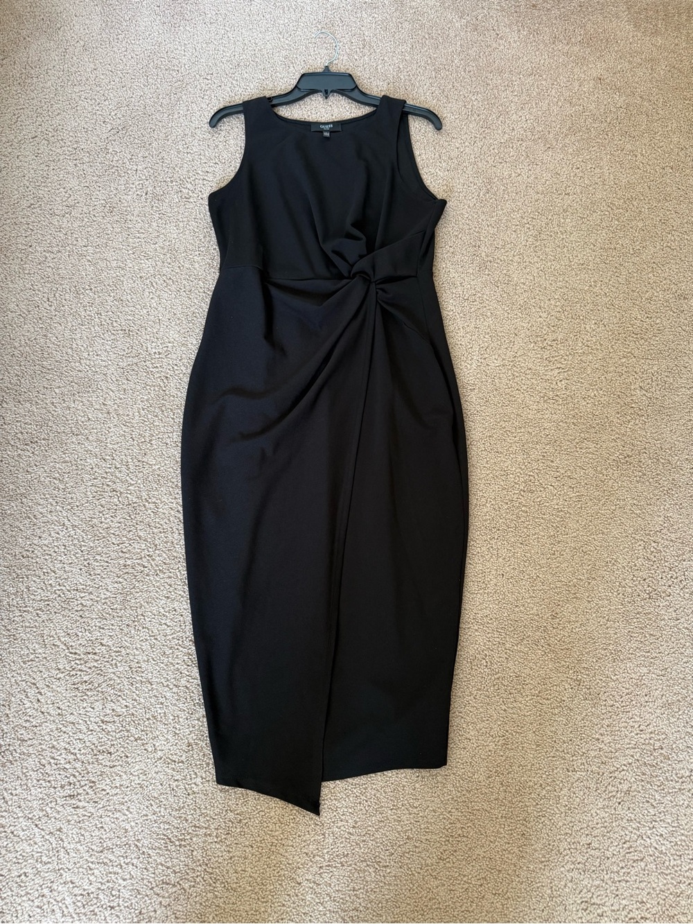 Guess Black Sleeveless Twist-Detail Sheath Dress